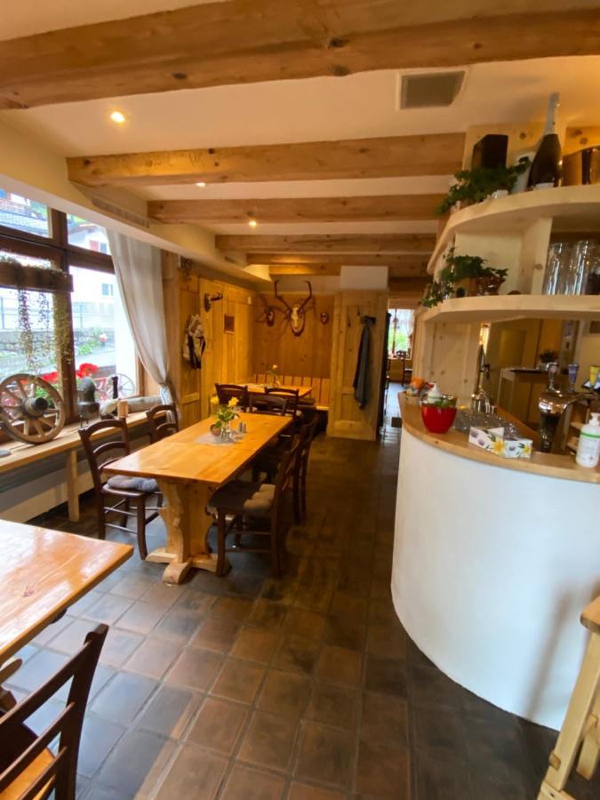 Gasthaus Edelweiss Langwies Εξωτερικό φωτογραφία
